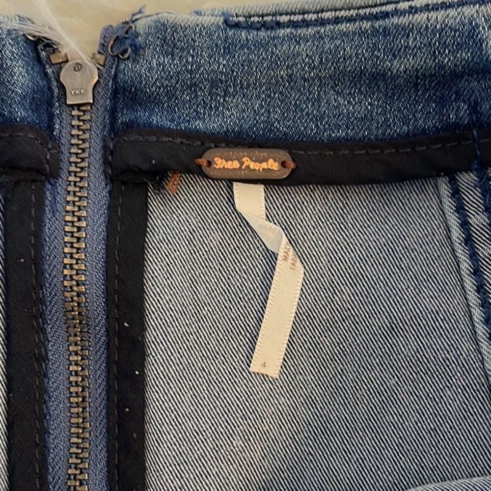 Free People Modern Femme Denim Mini Skirt in Faded Indigo | SZ 4 - Picture 14 of 14